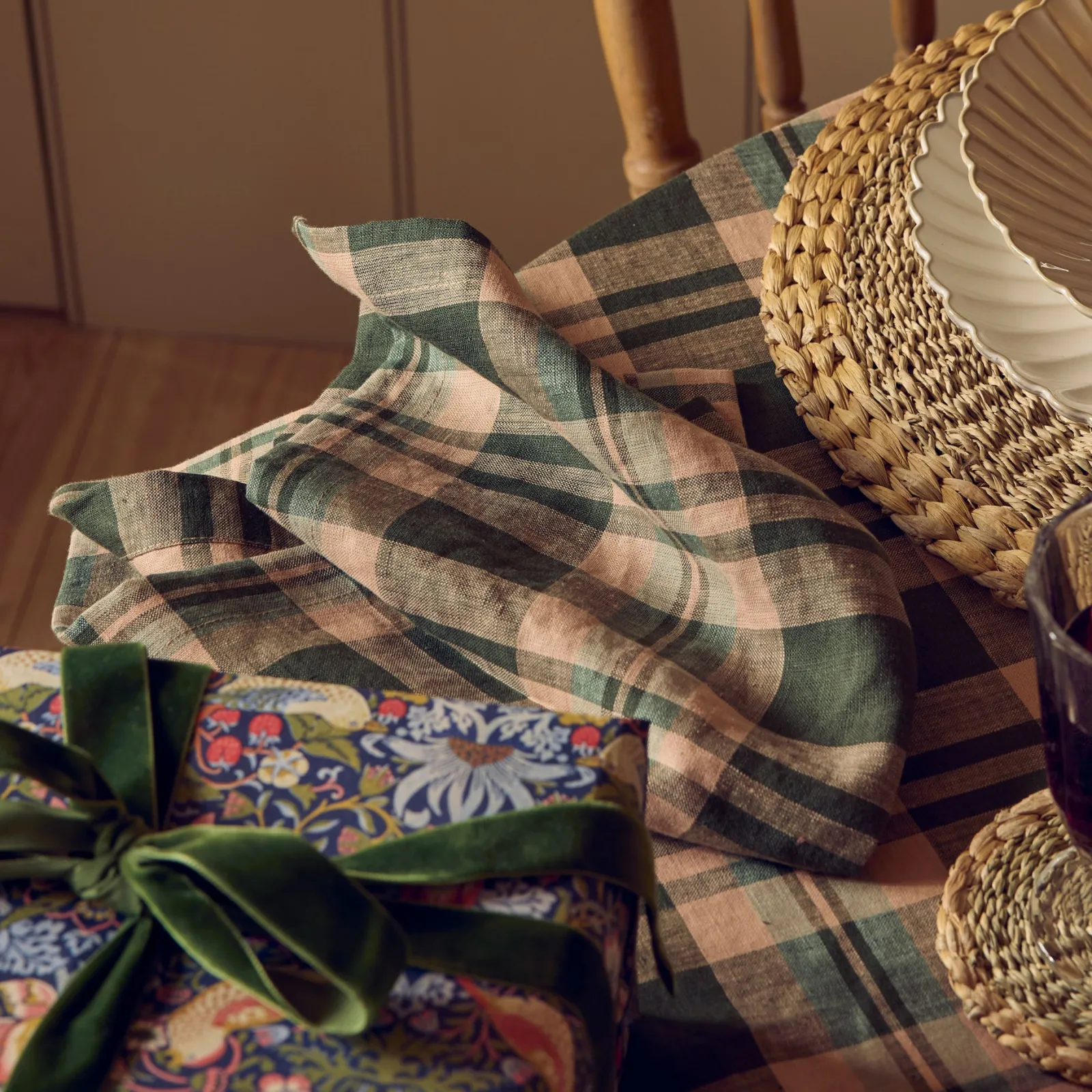 Best Fern Green Dallington Plaid 100% Linen Napkins Set of 4 Table Linens